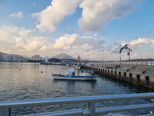 4. 학리방파제