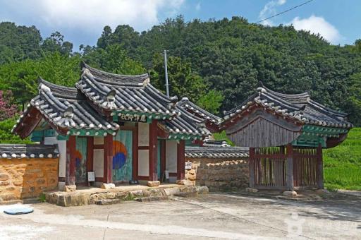 135. 용담향교