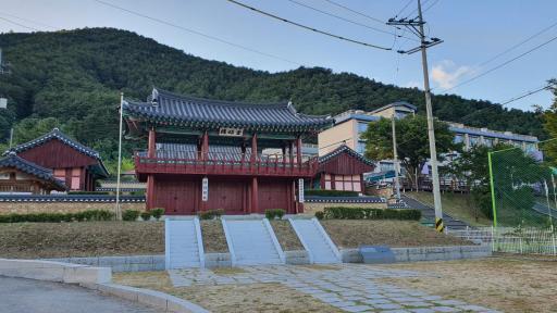 132. 인제향교
