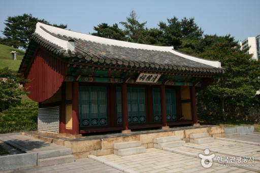 77. 효령대군이보묘역