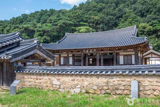 100. 흥암서원