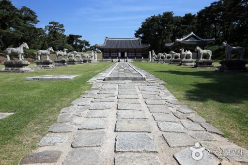 19. 홍유릉