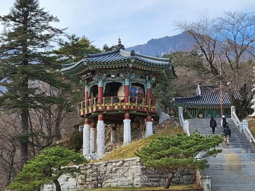 3. 화암사