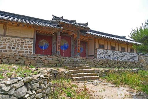 49. 아산향교
