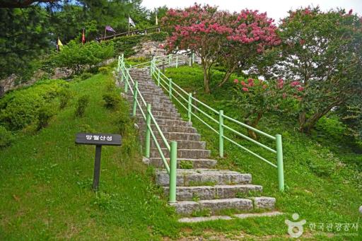48. 청풍망월산성
