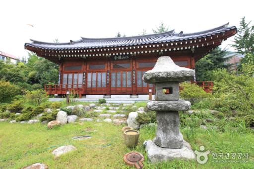 922. 인산정사