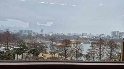 133. 덕진호