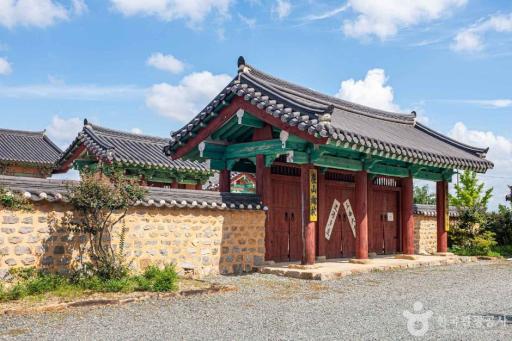 98. 경산향교