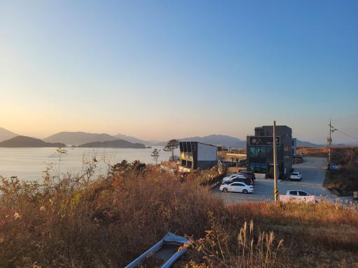 274. 노을이물드는언덕