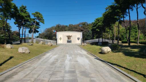27. 프랑스군참전기념비