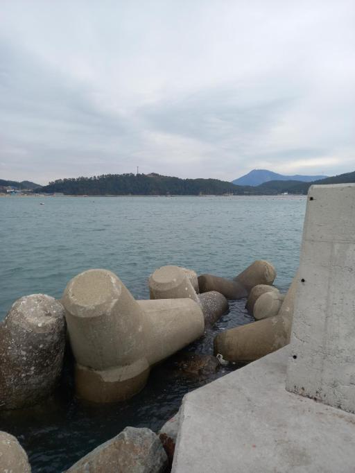 186. 동고리방파제