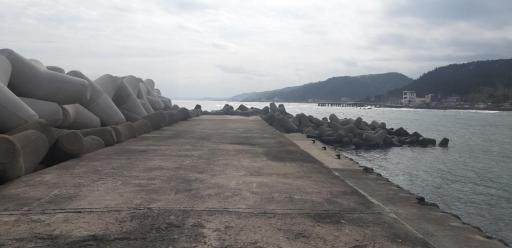 209. 삼사방파제